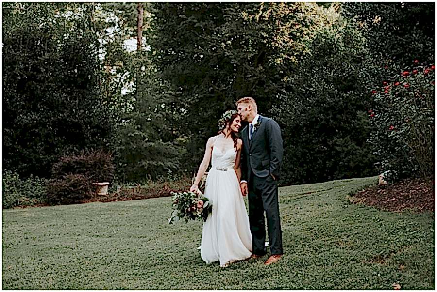 Raleigh NC genuine wedding photographer 