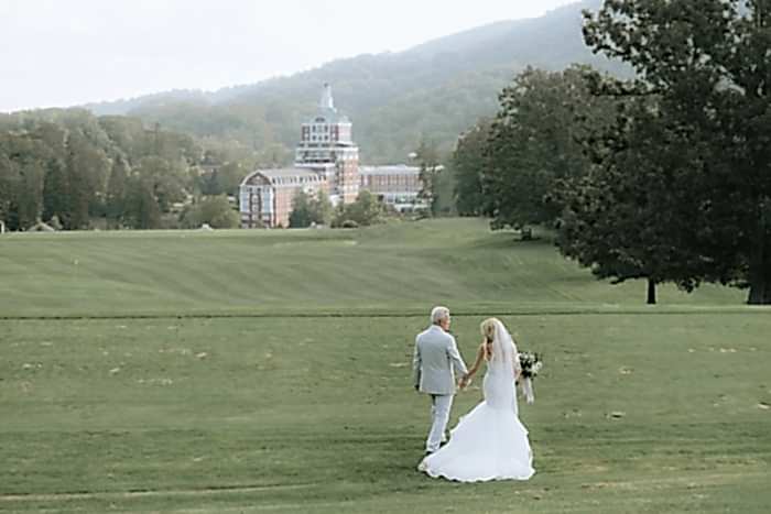 Documentary Virginia Wedding Photographer Editorial Homestead Resort Wedding Hot Springs VA x