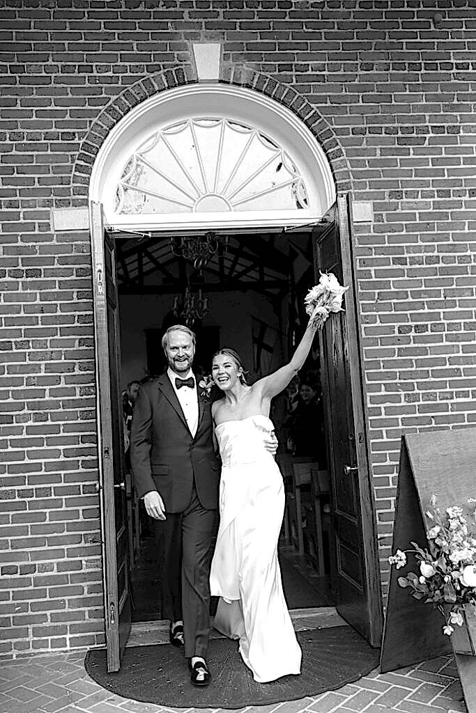 Virginian Hotel Wedding Lynchburg Wedding Photographer Documentary Candid Style x