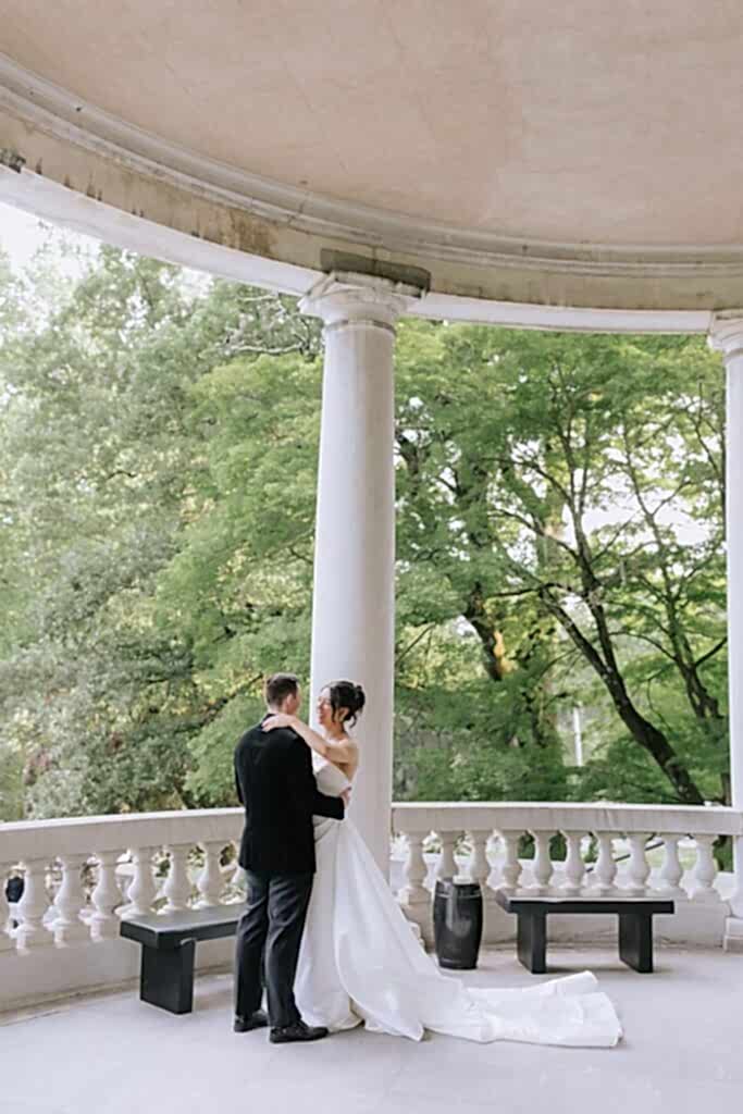 Elstowe Manor Elkins Estate Wedding Elkins Park Philadelphia Wedding Photographer with Elegant Editorial Documentary Style x